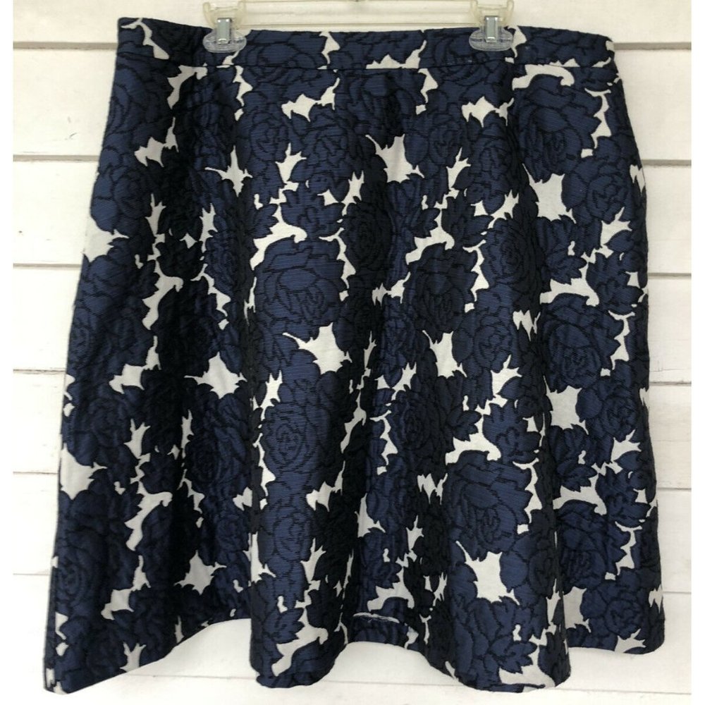 Lane Bryant size 22 skirt Blue White Floral Zipper